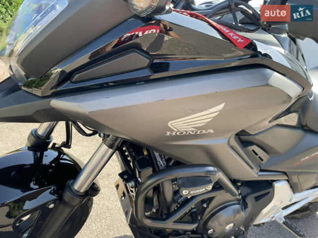 Хонда NC 750S 2019 у Бердичеве на Automoto.ua Чорний Хонда NC 750S, об'ємом двигуна 0.75 л та пробігом 11 тис. км за 9999 $, фото 4 на Automoto.ua