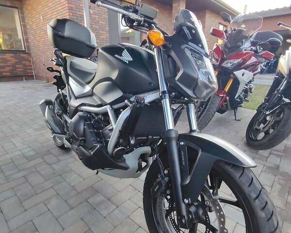 Хонда NC 750S, объемом двигателя 0.75 л и пробегом 3 тыс. км за 8400 $, фото 11 на Automoto.ua