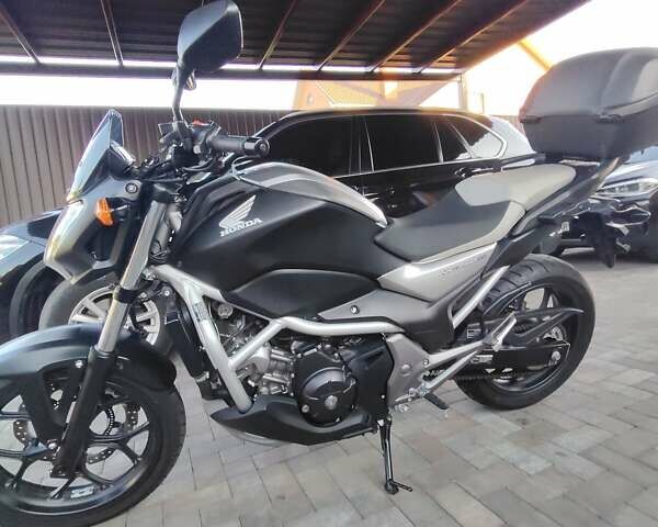 Хонда NC 750S, объемом двигателя 0.75 л и пробегом 3 тыс. км за 8400 $, фото 9 на Automoto.ua