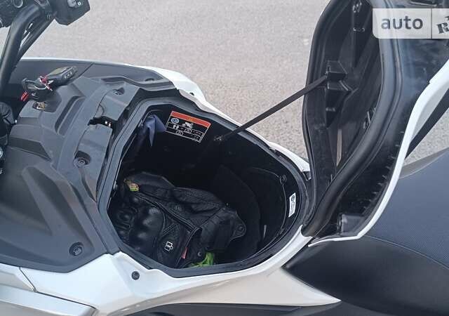 Білий Хонда NC 750X, об'ємом двигуна 0.75 л та пробігом 9 тис. км за 11395 $, фото 11 на Automoto.ua