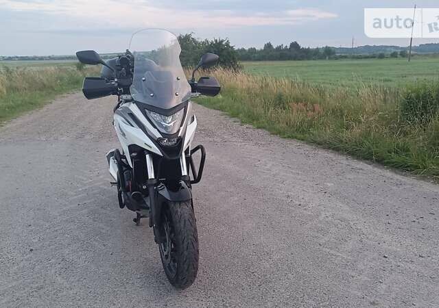 Білий Хонда NC 750X, об'ємом двигуна 0.75 л та пробігом 9 тис. км за 11395 $, фото 25 на Automoto.ua