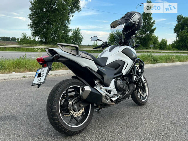 Білий Хонда NC 750X, об'ємом двигуна 0.75 л та пробігом 21 тис. км за 6700 $, фото 3 на Automoto.ua