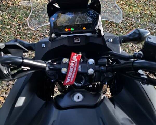 Черный Хонда NC 750X, объемом двигателя 0.75 л и пробегом 12 тыс. км за 9300 $, фото 1 на Automoto.ua