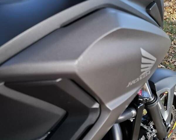 Черный Хонда NC 750X, объемом двигателя 0.75 л и пробегом 12 тыс. км за 9300 $, фото 11 на Automoto.ua