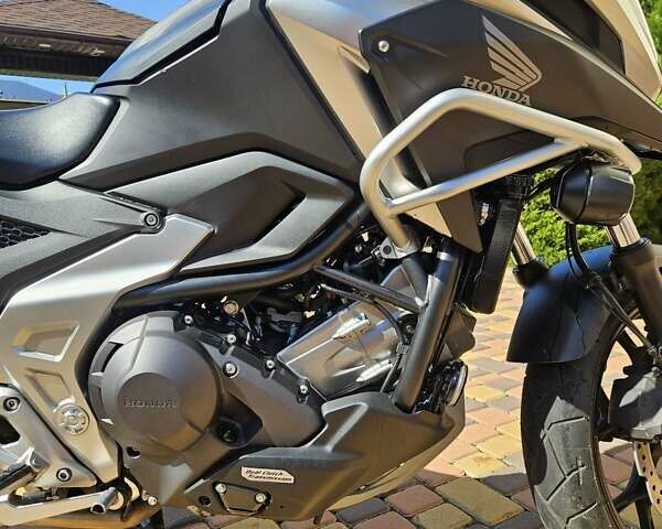 Чорний Хонда NC 750X, об'ємом двигуна 0.75 л та пробігом 3 тис. км за 9500 $, фото 4 на Automoto.ua