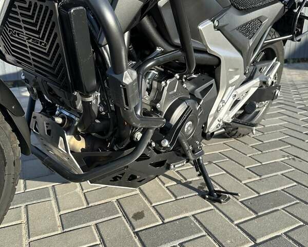 Черный Хонда NC 750X, объемом двигателя 0.75 л и пробегом 23 тыс. км за 9500 $, фото 3 на Automoto.ua