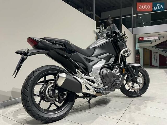Черный Хонда NC 750X, объемом двигателя 0 л и пробегом 5 тыс. км за 9500 $, фото 5 на Automoto.ua