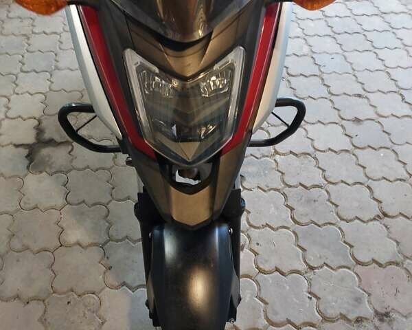 Красный Хонда NC 750X, объемом двигателя 0.75 л и пробегом 35 тыс. км за 7000 $, фото 6 на Automoto.ua