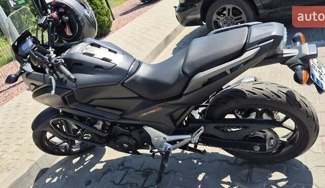 Хонда NC 750X, объемом двигателя 0.75 л и пробегом 35 тыс. км за 7100 $, фото 10 на Automoto.ua
