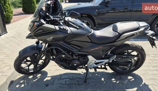 Хонда NC 750X, объемом двигателя 0.75 л и пробегом 35 тыс. км за 7100 $, фото 6 на Automoto.ua