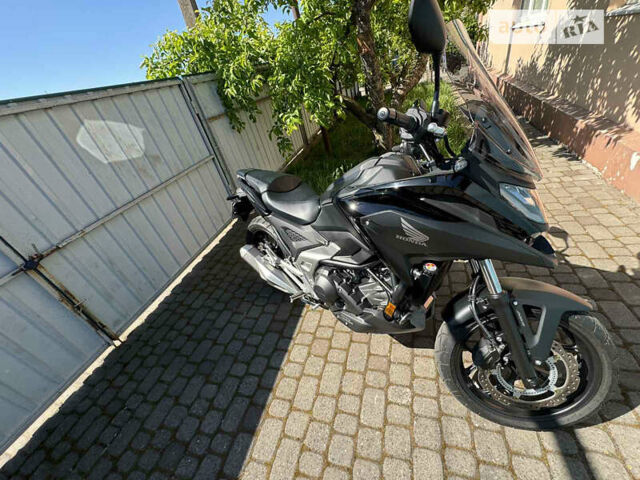 Хонда NC 750X, объемом двигателя 0.75 л и пробегом 2 тыс. км за 9900 $, фото 6 на Automoto.ua