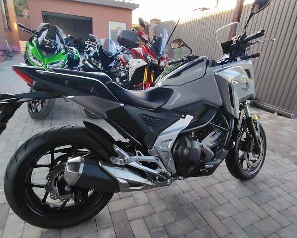 Хонда NC 750X, объемом двигателя 0.75 л и пробегом 25 тыс. км за 9800 $, фото 5 на Automoto.ua