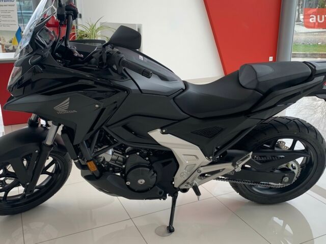 купить новое авто Хонда NC 750X 2025 года от официального дилера «Форсаж авто» Хонда фото