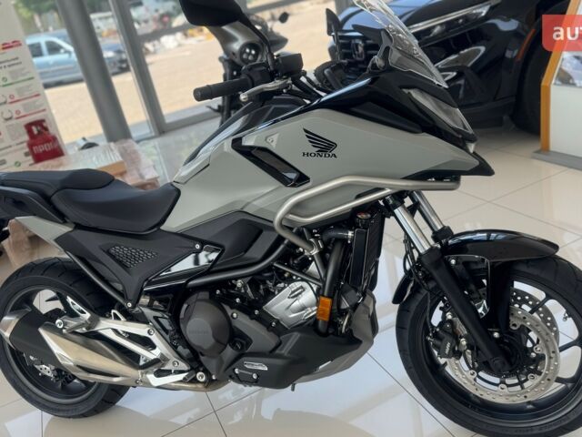 купить новое авто Хонда NC 750X 2025 года от официального дилера «Форсаж авто» Хонда фото