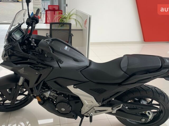 купить новое авто Хонда NC 750X 2025 года от официального дилера «Форсаж авто» Хонда фото