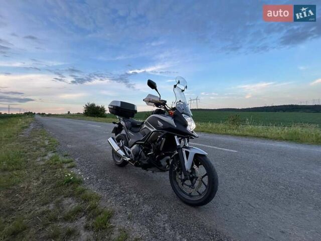 Серый Хонда NC 750X, объемом двигателя 0.75 л и пробегом 39 тыс. км за 8200 $, фото 2 на Automoto.ua