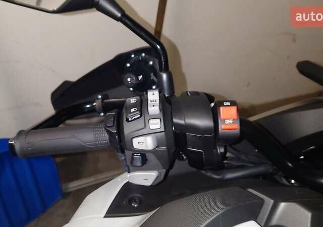 Серый Хонда NC 750X, объемом двигателя 0.75 л и пробегом 10 тыс. км за 11000 $, фото 3 на Automoto.ua