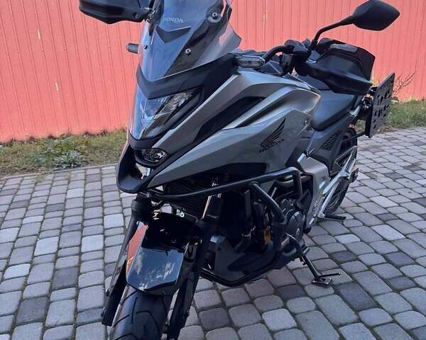 Серый Хонда NC 750X, объемом двигателя 0.74 л и пробегом 6 тыс. км за 11200 $, фото 1 на Automoto.ua