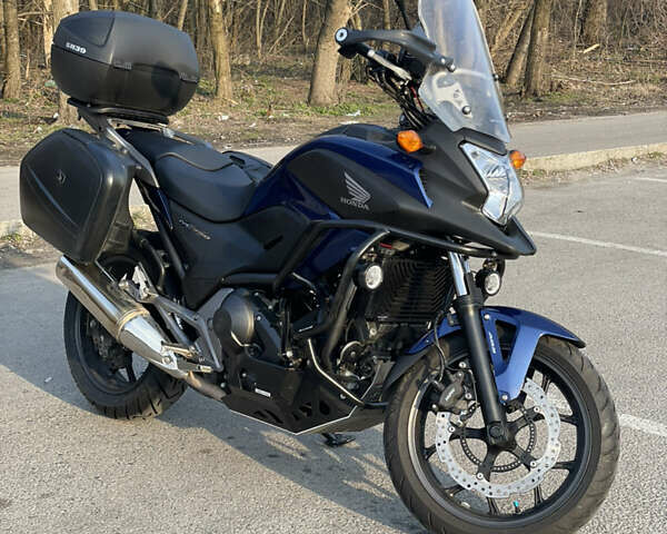 Синий Хонда NC 750X, объемом двигателя 0.75 л и пробегом 20 тыс. км за 6900 $, фото 2 на Automoto.ua