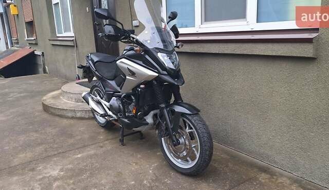 Черный Хонда NC 750XA, объемом двигателя 0 л и пробегом 100 тыс. км за 6500 $, фото 6 на Automoto.ua