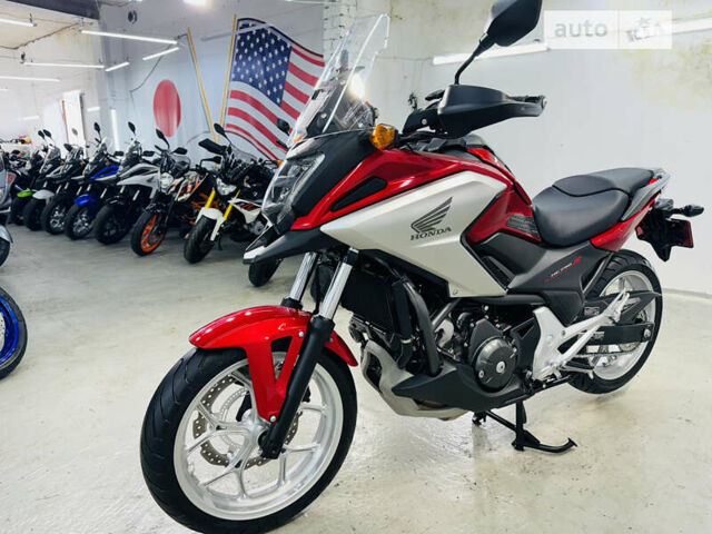 Червоний Хонда NC 750XA, об'ємом двигуна 0.75 л та пробігом 26 тис. км за 8000 $, фото 23 на Automoto.ua