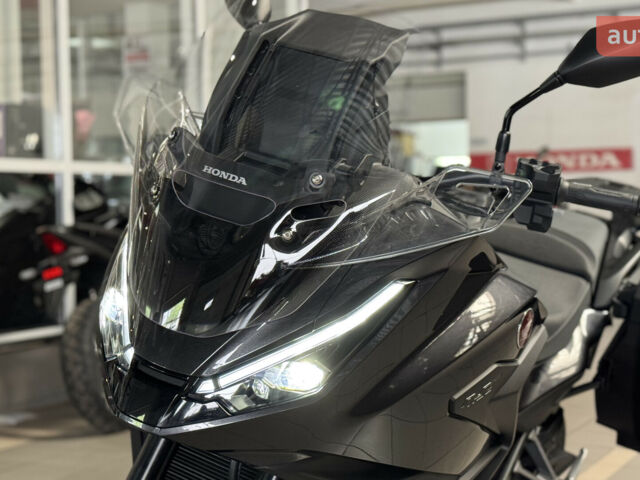 Хонда NT 1100, об'ємом двигуна 1.08 л та пробігом 0 тис. км за 17774 $, фото 9 на Automoto.ua