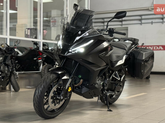 Хонда NT 1100, об'ємом двигуна 1.08 л та пробігом 0 тис. км за 17774 $, фото 4 на Automoto.ua