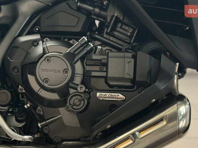 Хонда NT 1100, об'ємом двигуна 1.08 л та пробігом 0 тис. км за 17774 $, фото 15 на Automoto.ua