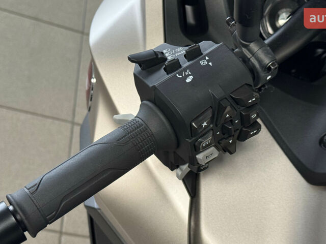 Хонда NT 1100, об'ємом двигуна 1.08 л та пробігом 0 тис. км за 17774 $, фото 17 на Automoto.ua