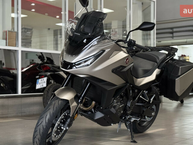 Хонда NT 1100, объемом двигателя 1.08 л и пробегом 0 тыс. км за 16829 $, фото 2 на Automoto.ua