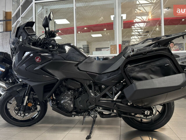 Хонда NT 1100, об'ємом двигуна 1.08 л та пробігом 0 тис. км за 16829 $, фото 3 на Automoto.ua