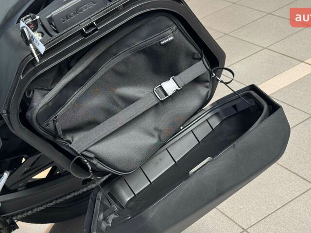Хонда NT 1100, об'ємом двигуна 1.08 л та пробігом 0 тис. км за 16829 $, фото 22 на Automoto.ua