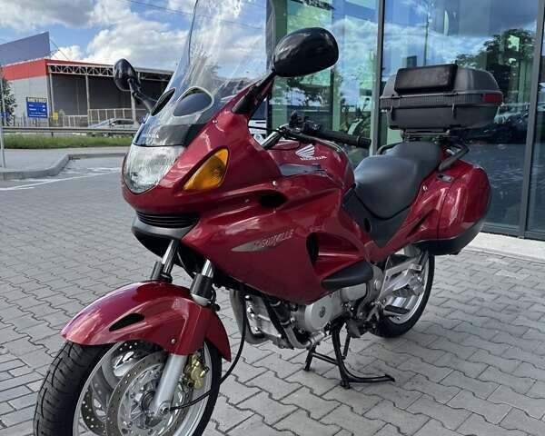 Червоний Хонда NT 650V Deauville, об'ємом двигуна 0.6 л та пробігом 28 тис. км за 3999 $, фото 4 на Automoto.ua