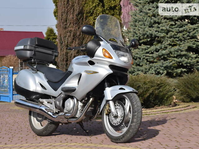 Сірий Хонда NT 650V Deauville, об'ємом двигуна 0.65 л та пробігом 33 тис. км за 3150 $, фото 2 на Automoto.ua