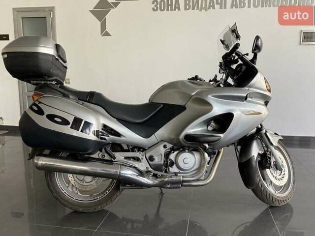 Сірий Хонда NT 650V Deauville, об'ємом двигуна 0.65 л та пробігом 53 тис. км за 3700 $, фото 7 на Automoto.ua