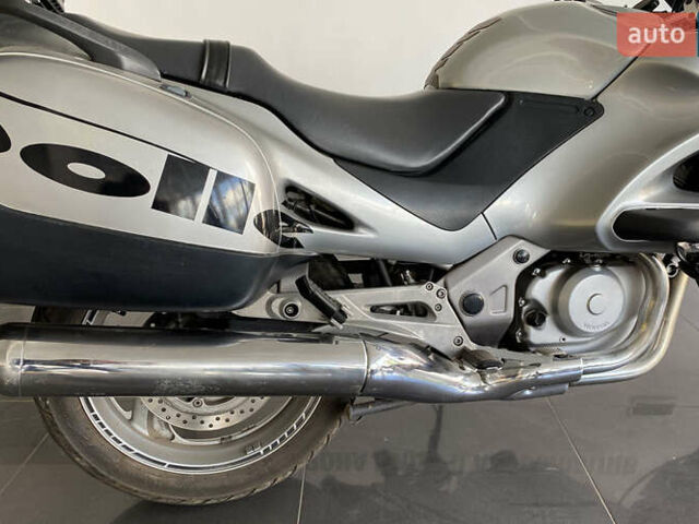 Сірий Хонда NT 650V Deauville, об'ємом двигуна 0.65 л та пробігом 53 тис. км за 3700 $, фото 13 на Automoto.ua