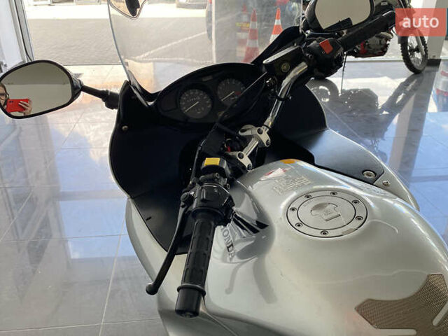 Сірий Хонда NT 650V Deauville, об'ємом двигуна 0.65 л та пробігом 53 тис. км за 3700 $, фото 12 на Automoto.ua
