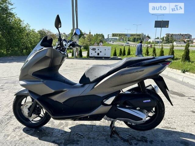 Коричневий Хонда PCX 150, об'ємом двигуна 0 л та пробігом 600 тис. км за 4150 $, фото 1 на Automoto.ua