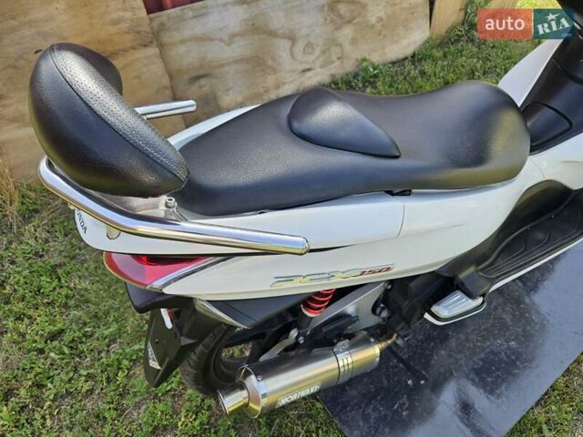 Хонда PCX 150, объемом двигателя 0 л и пробегом 20 тыс. км за 2000 $, фото 12 на Automoto.ua