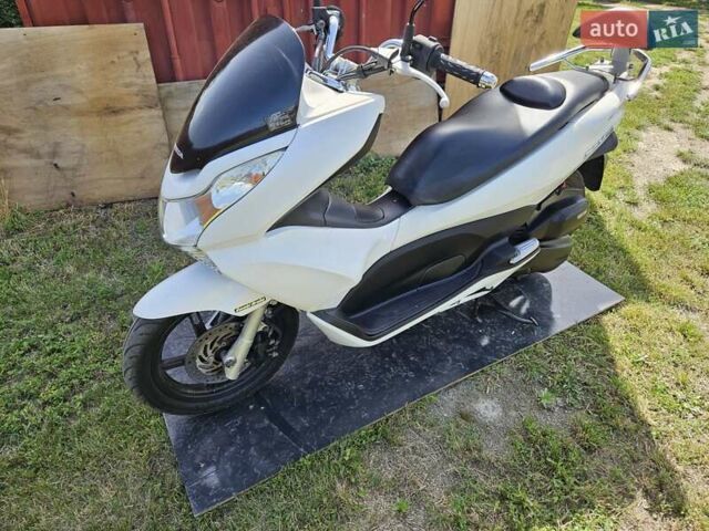 Хонда PCX 150, объемом двигателя 0 л и пробегом 20 тыс. км за 2000 $, фото 16 на Automoto.ua