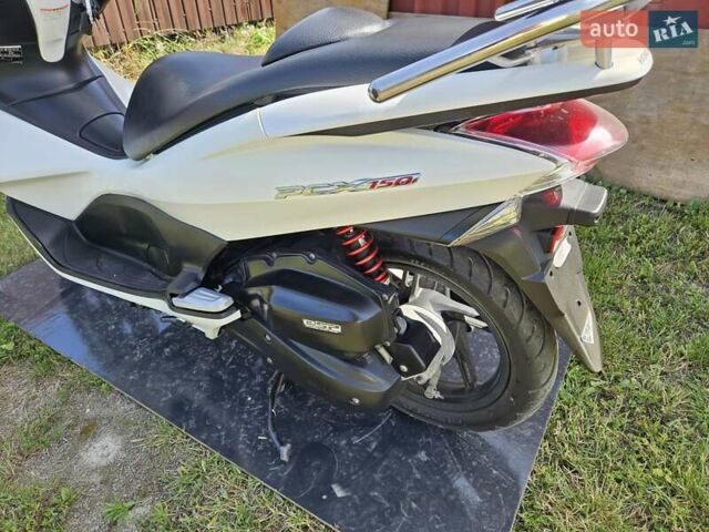 Хонда PCX 150, объемом двигателя 0 л и пробегом 20 тыс. км за 2000 $, фото 15 на Automoto.ua
