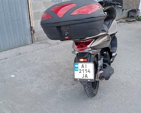 Хонда PCX 150, объемом двигателя 0 л и пробегом 35 тыс. км за 1850 $, фото 1 на Automoto.ua