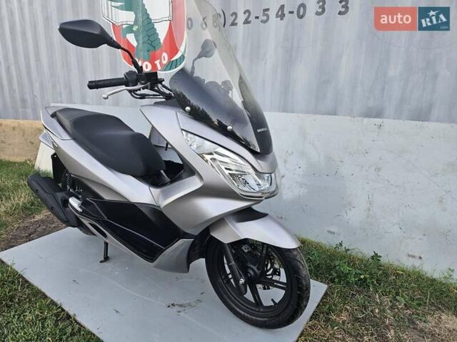 Хонда PCX 150, объемом двигателя 0 л и пробегом 25 тыс. км за 2399 $, фото 16 на Automoto.ua