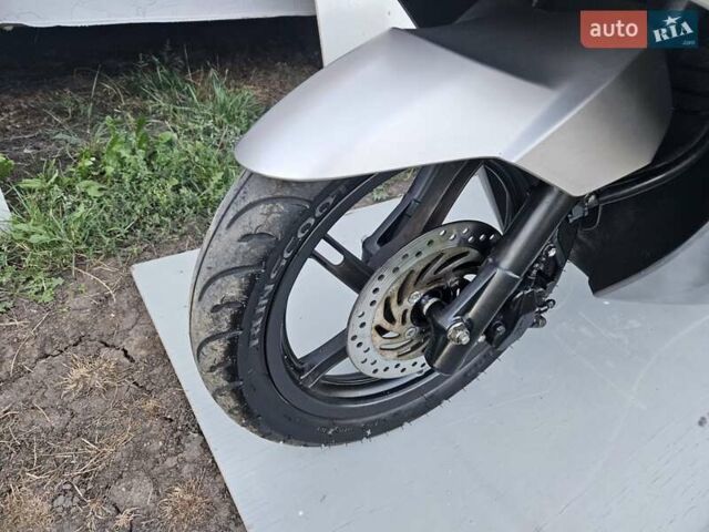 Хонда PCX 150, объемом двигателя 0 л и пробегом 25 тыс. км за 2399 $, фото 2 на Automoto.ua