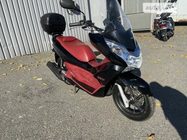 Хонда PCX 150, объемом двигателя 0 л и пробегом 38 тыс. км за 2200 $, фото 3 на Automoto.ua