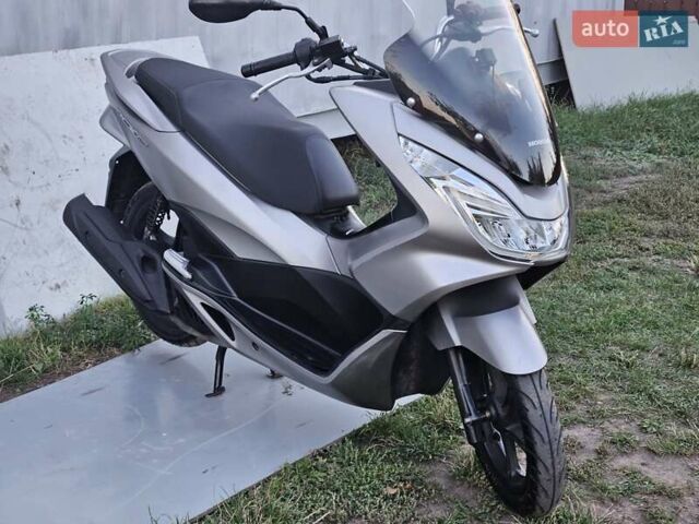 Хонда PCX 150, объемом двигателя 0 л и пробегом 25 тыс. км за 2399 $, фото 12 на Automoto.ua