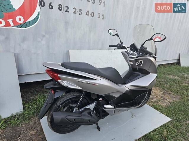 Хонда PCX 150, объемом двигателя 0 л и пробегом 25 тыс. км за 2399 $, фото 13 на Automoto.ua