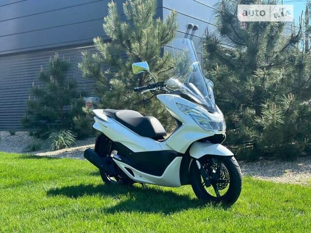 Хонда PCX 150, об'ємом двигуна 0 л та пробігом 34 тис. км за 2600 $, фото 1 на Automoto.ua