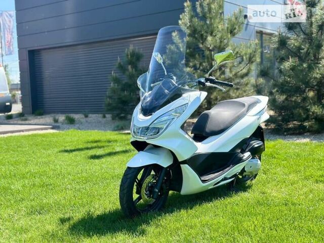 Хонда PCX 150, об'ємом двигуна 0 л та пробігом 34 тис. км за 2600 $, фото 9 на Automoto.ua