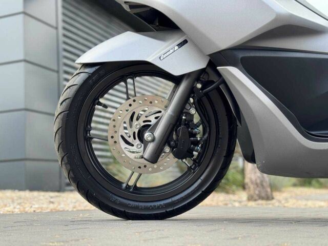 Хонда PCX 150, об'ємом двигуна 0.16 л та пробігом 0 тис. км за 2700 $, фото 15 на Automoto.ua